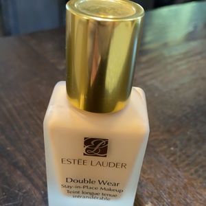 Estée Lauder foundation